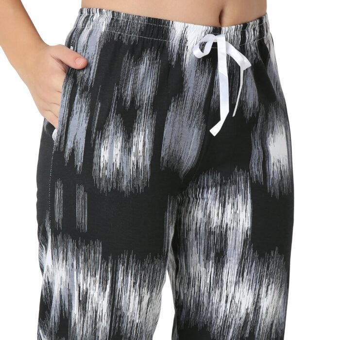 Black Abstract Printed-T-Shirt Pyjama Set - Image 7