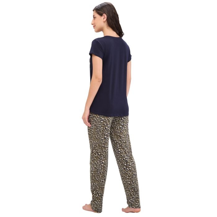 T-Shirt Pyjama Set - Image 4